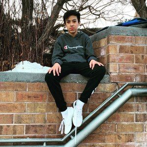 Meet your Posher, Williams